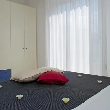Residenza Raggio Apartment Riccione Exterior photo